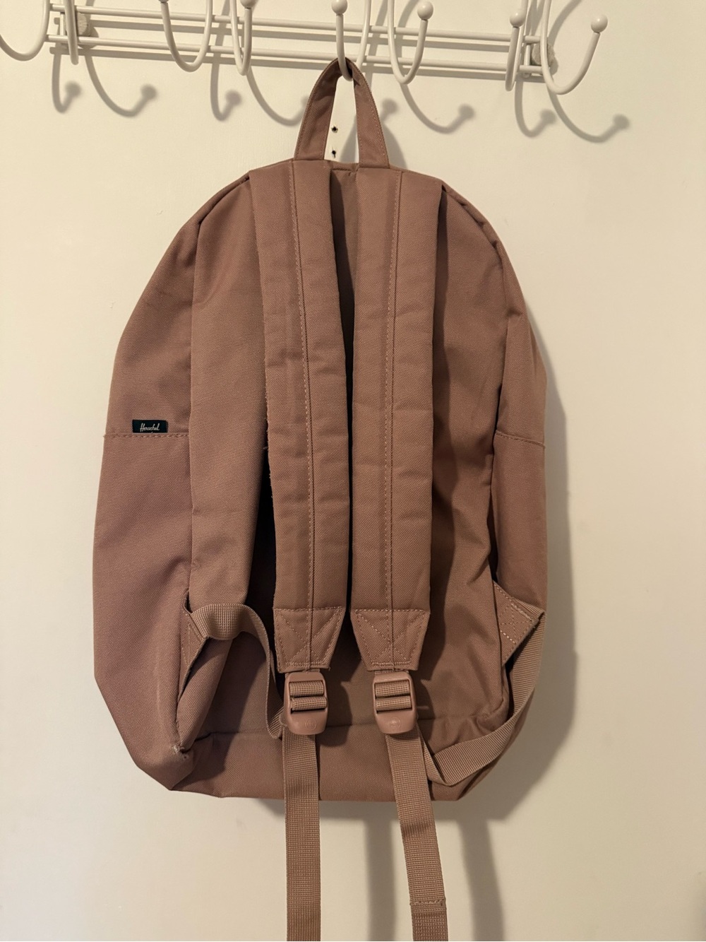 Herschel Backpack - Picture 2 of 3